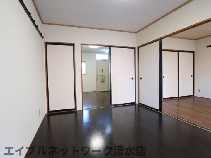 静岡県静岡市清水区追分2丁目(アパート)の賃貸物件の居間