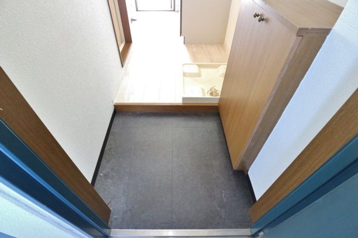 静岡県静岡市清水区大坪1丁目(マンション)の賃貸物件の玄関