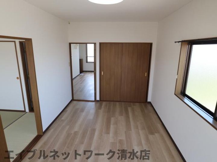 静岡県静岡市清水区大坪1丁目(マンション)の賃貸物件の居間