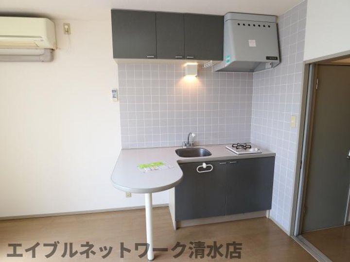 静岡県静岡市清水区岡町(マンション)の賃貸物件のキッチン