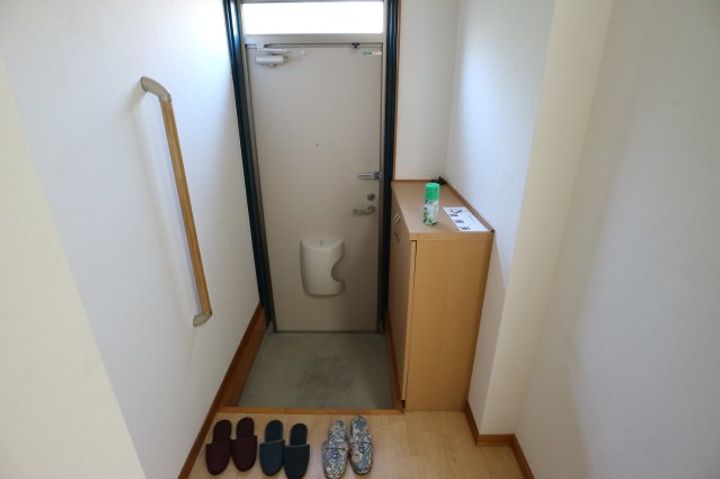 静岡県静岡市清水区押切(テラスハウス)の賃貸物件の玄関