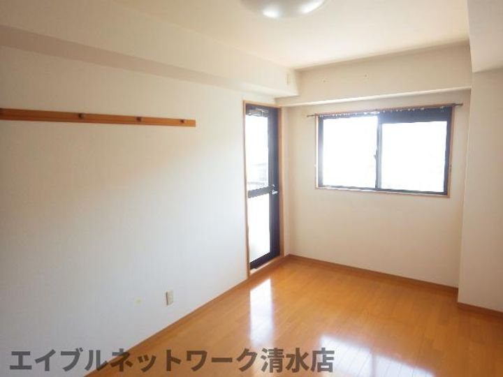 静岡県静岡市清水区堂林1丁目(マンション)の賃貸物件の居間