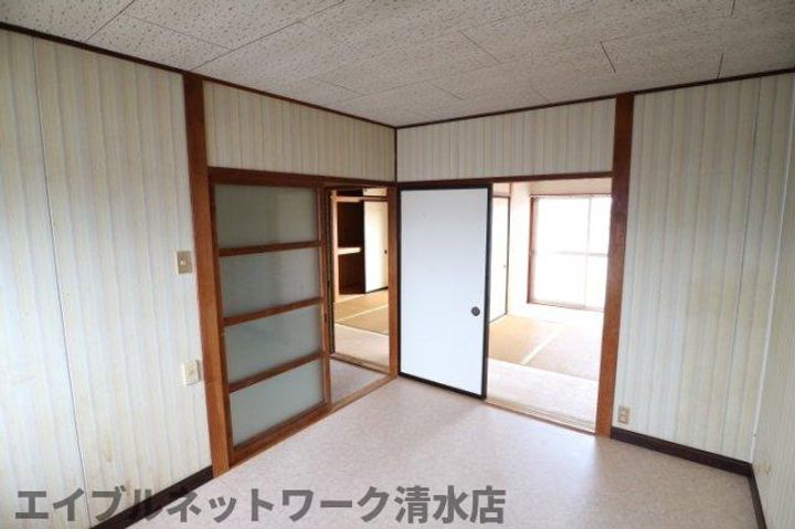 静岡県静岡市清水区沼田町(マンション)の賃貸物件の居間