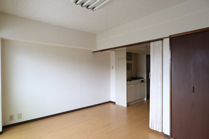 静岡県静岡市清水区平川地(マンション)の賃貸物件の居間