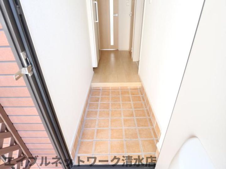 静岡県静岡市清水区横砂東町(アパート)の賃貸物件の玄関
