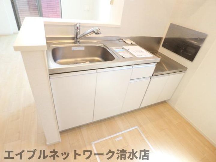 静岡県静岡市清水区横砂東町(アパート)の賃貸物件のキッチン