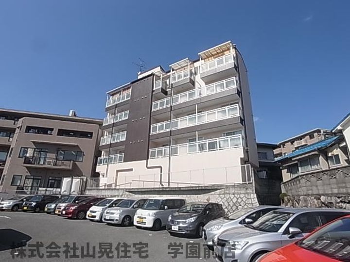 奈良県奈良市三碓2丁目(マンション)の賃貸物件の外観