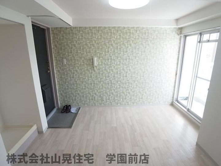 奈良県奈良市三碓2丁目(マンション)の賃貸物件の居間