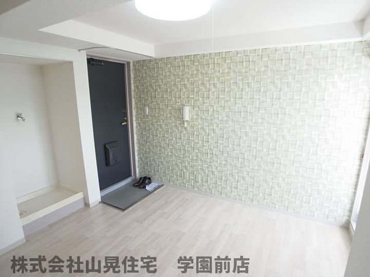 奈良県奈良市三碓2丁目(マンション)の賃貸物件の居間