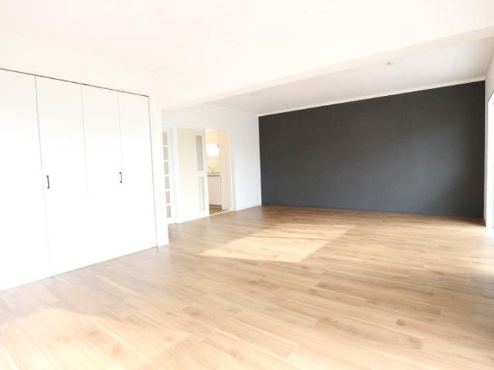 奈良県奈良市富雄川西1丁目(マンション)の賃貸物件の居間