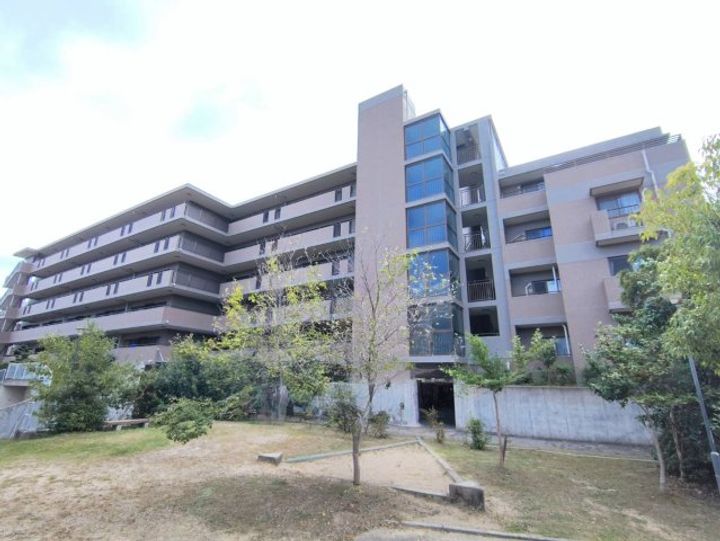 奈良県奈良市富雄北1丁目(マンション)の賃貸物件の外観
