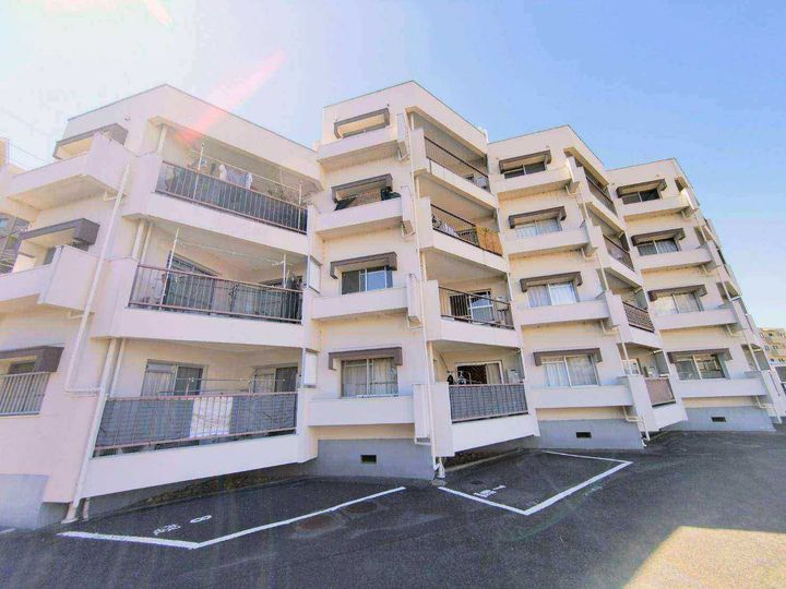 奈良県奈良市あやめ池南6丁目(マンション)の賃貸物件404の外観