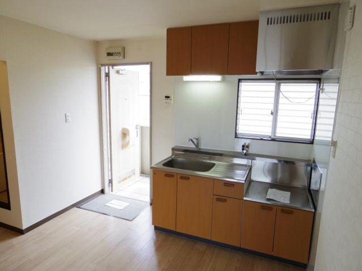 奈良県大和郡山市高田町(アパート)の賃貸物件の玄関