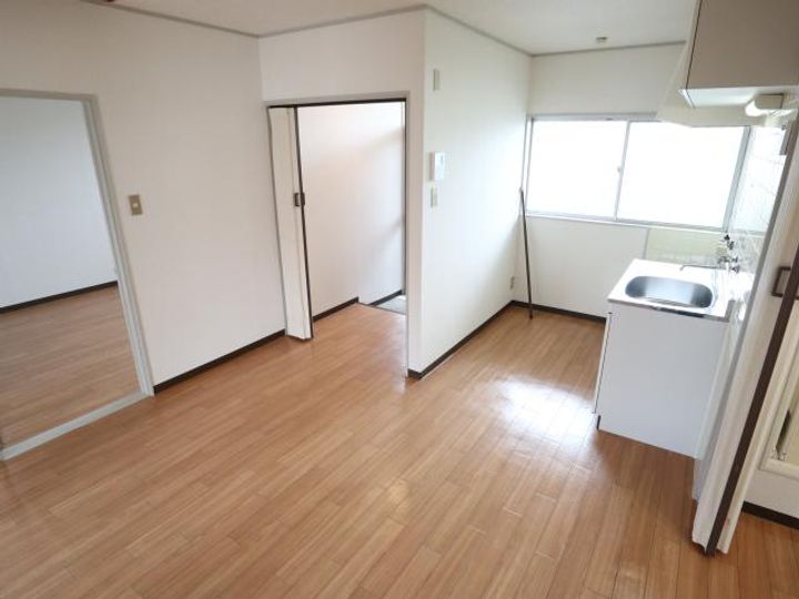 奈良県奈良市六条緑町3丁目(アパート)の賃貸物件の居間