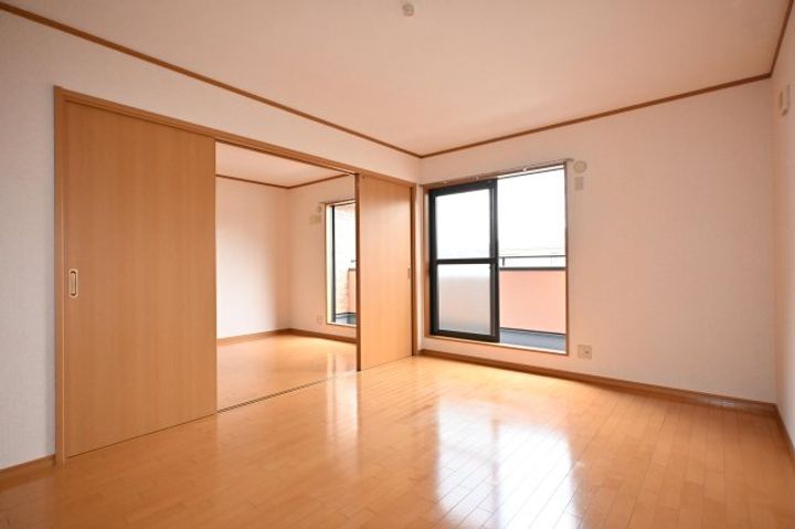 奈良県奈良市大安寺3丁目(アパート)の賃貸物件の居間