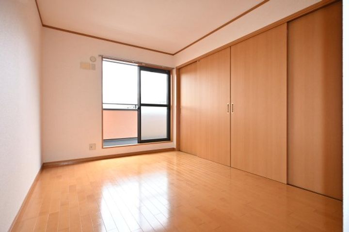 奈良県奈良市大安寺3丁目(アパート)の賃貸物件の居間