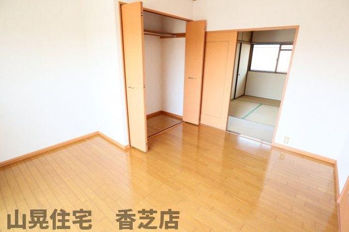奈良県香芝市鎌田(マンション)の賃貸物件205の居間