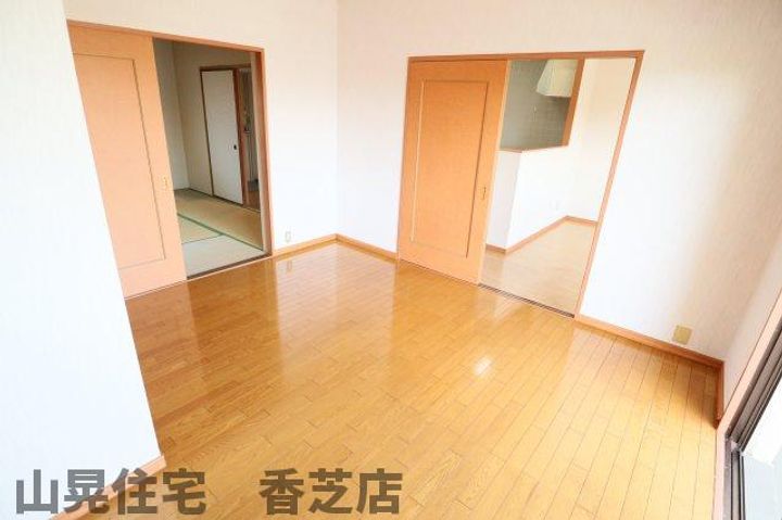 奈良県香芝市鎌田(マンション)の賃貸物件205の居間