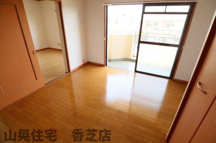 奈良県香芝市鎌田(マンション)の賃貸物件205の居間