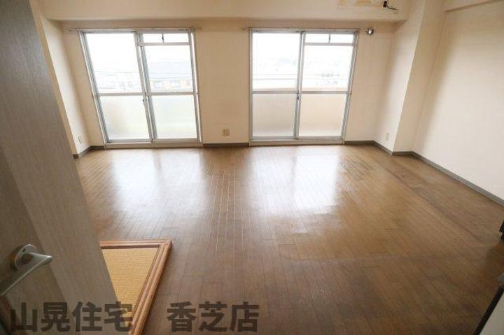奈良県香芝市畑3丁目(マンション)の賃貸物件308の居間