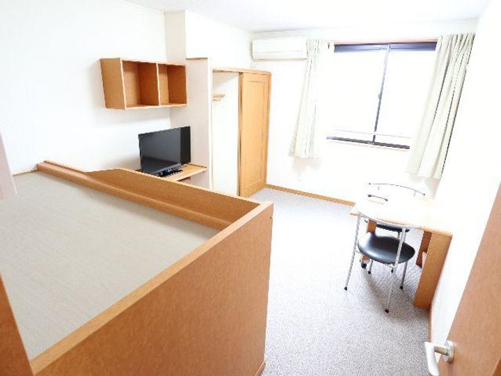 奈良県奈良市宝来町(マンション)の賃貸物件の居間