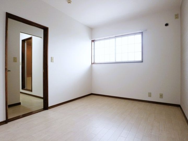 静岡県静岡市駿河区小鹿(アパート)の賃貸物件201の居間