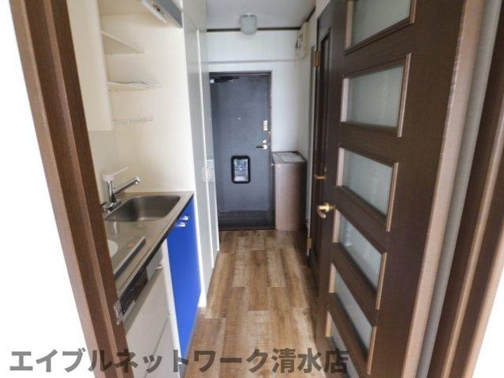 静岡県静岡市清水区渋川1丁目(マンション)の賃貸物件の玄関