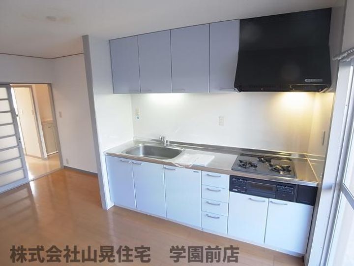 奈良県奈良市三松2丁目(マンション)の賃貸物件のキッチン