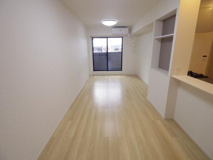 奈良県天理市櫟本町(アパート)の賃貸物件の居間