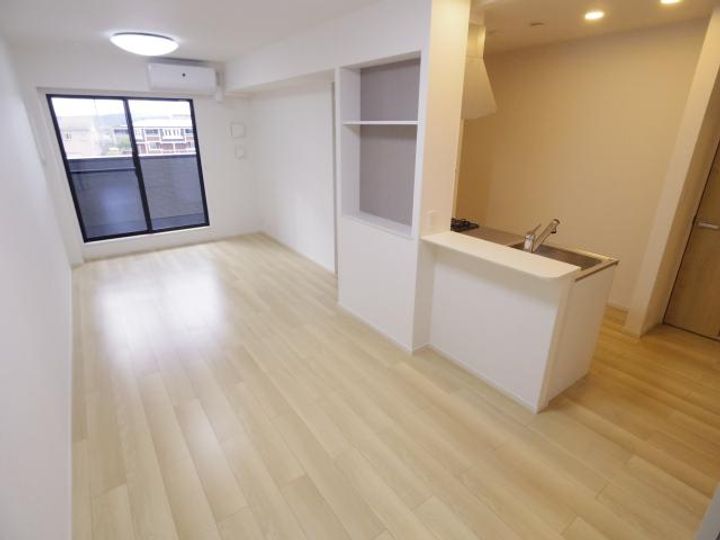 奈良県天理市櫟本町(アパート)の賃貸物件の居間