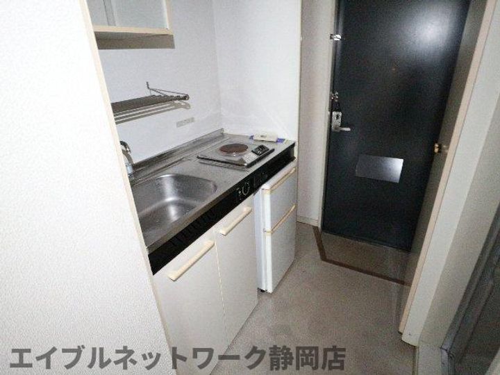 静岡県静岡市葵区上土1丁目(アパート)の賃貸物件のキッチン