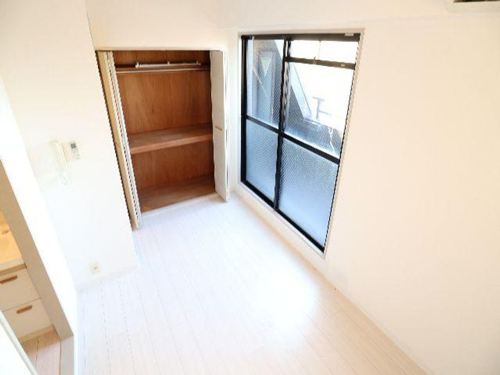奈良県奈良市北之庄西町1丁目(マンション)の賃貸物件の居間