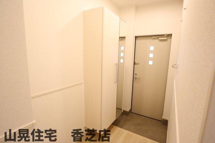 奈良県香芝市上中(アパート)の賃貸物件の玄関