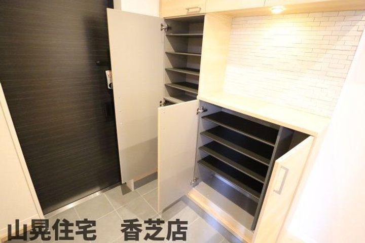 奈良県香芝市瓦口(マンション)の賃貸物件102の玄関