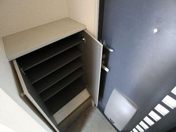奈良県奈良市菖蒲池町(アパート)の賃貸物件101の玄関