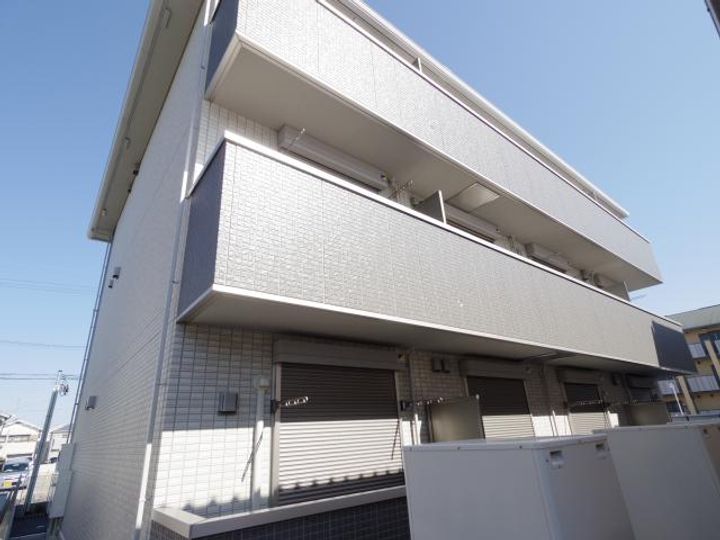 サニーソレイユ202の外観