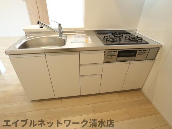 静岡県静岡市清水区三保(アパート)の賃貸物件のキッチン