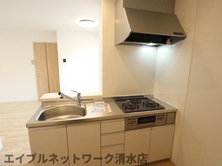 静岡県静岡市清水区三保(アパート)の賃貸物件のキッチン