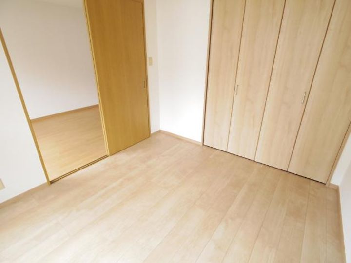 奈良県天理市前栽町(マンション)の賃貸物件の寝室