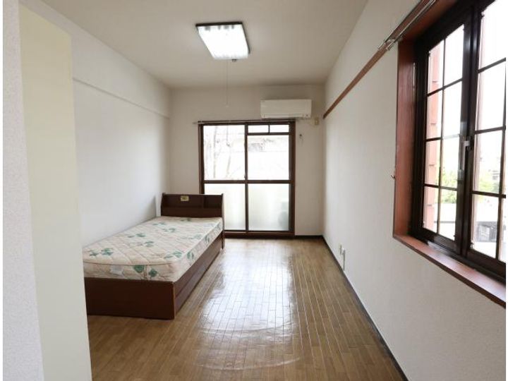 奈良県奈良市西大寺芝町1丁目(マンション)の賃貸物件の居間