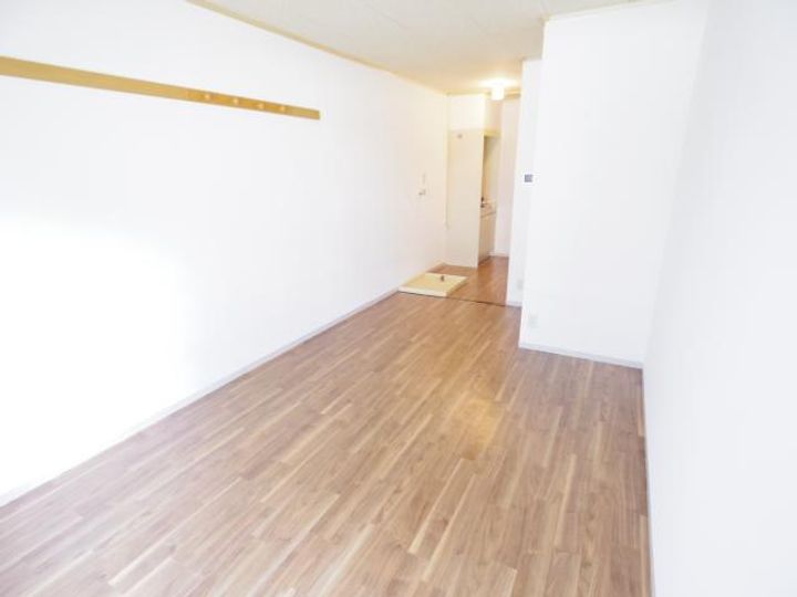 奈良県生駒郡三郷町立野南1丁目(アパート)の賃貸物件の居間