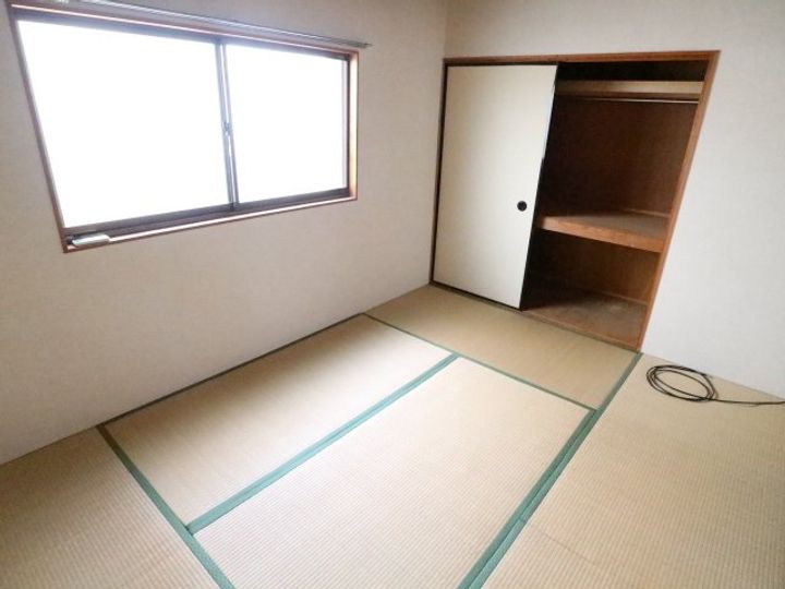 平和荘の内装