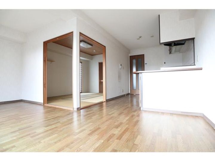 奈良県奈良市西木辻町(マンション)の賃貸物件の居間