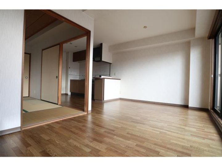 奈良県奈良市西木辻町(マンション)の賃貸物件の居間