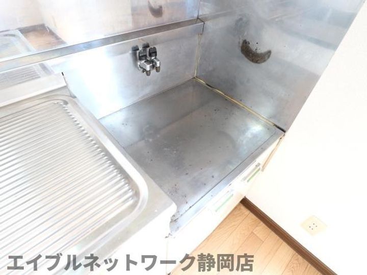 静岡県静岡市葵区安東3丁目(アパート)の賃貸物件のキッチン
