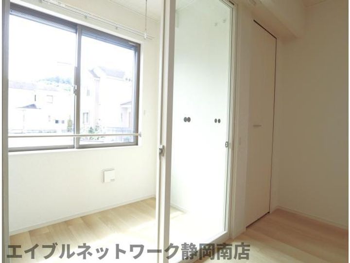 ウィステリア リズムのその他画像