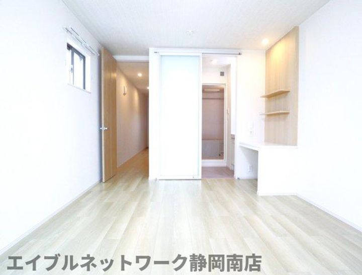 ウィステリア リズムの居間