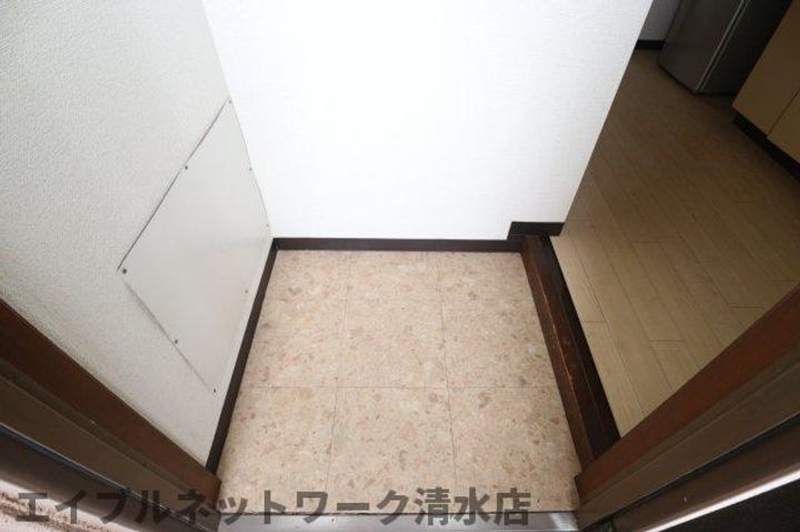 静岡県静岡市清水区追分1丁目(マンション)の賃貸物件の玄関