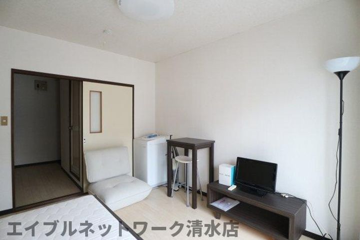 静岡県静岡市清水区追分1丁目(マンション)の賃貸物件の居間