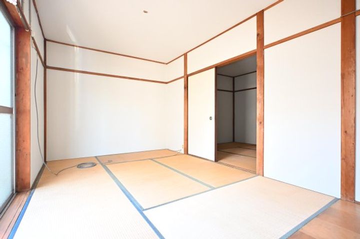 平和マンションの居間